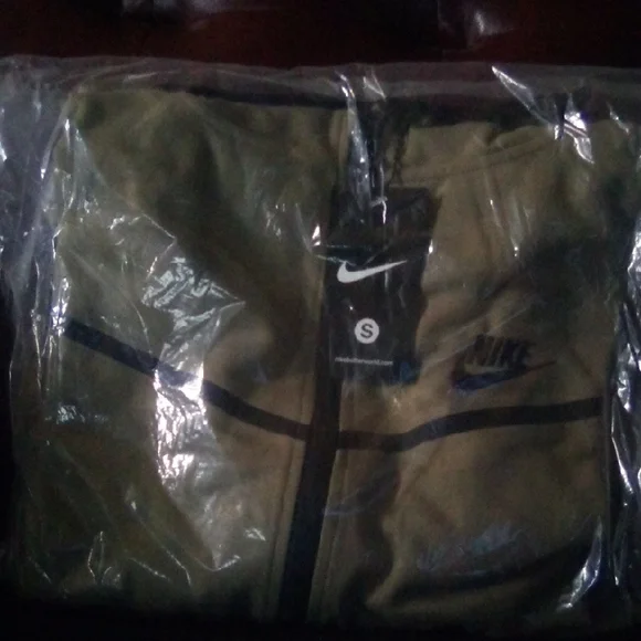 Small Nike Khaki and Black Sweatsuit